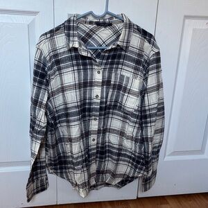 Love Tree Blue and White Plaid Flannel Shirt